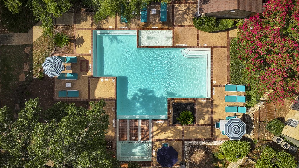 Oak Springs Apartments