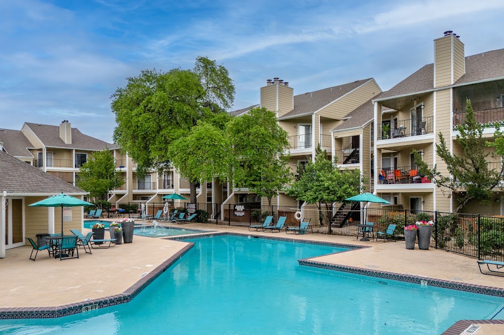 Doral Club Apartments