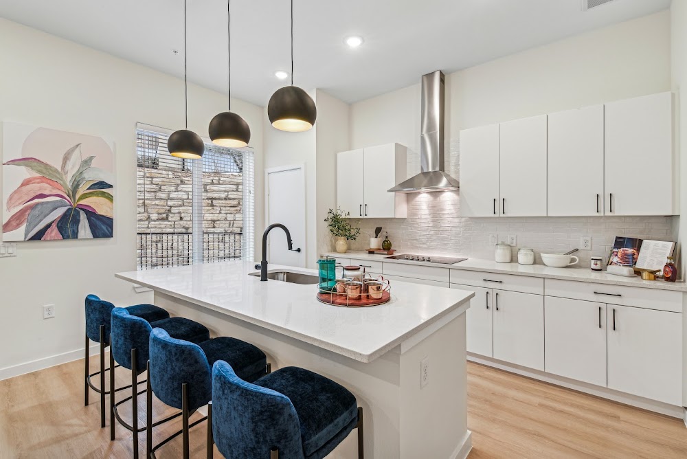 Oasis Stone Oak