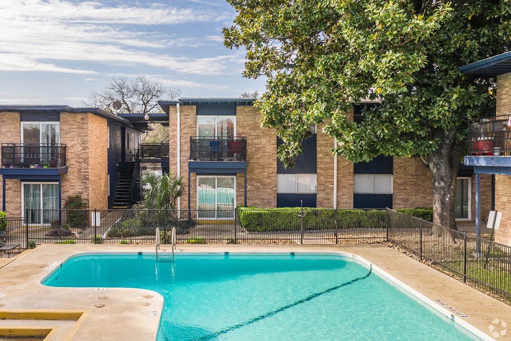 Magnolia Flats Apartments